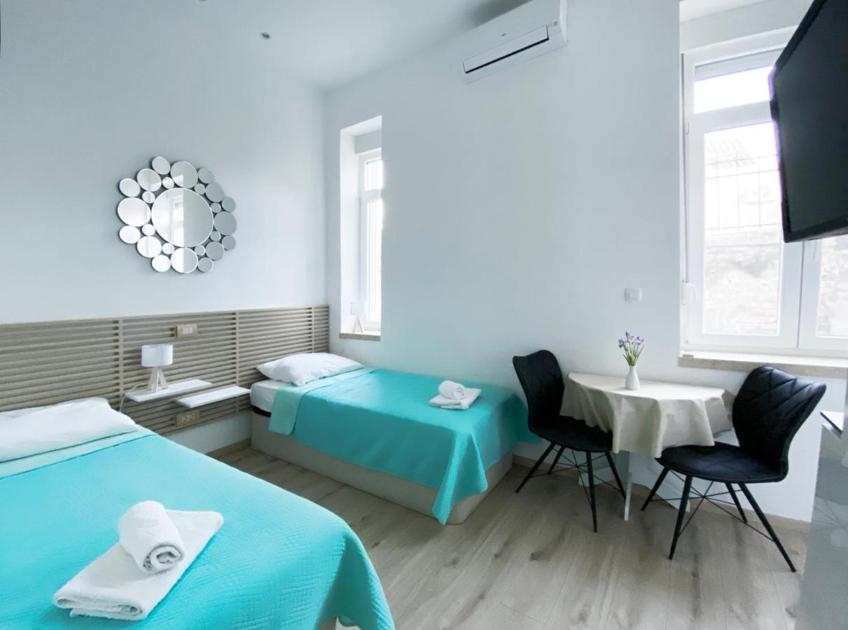 En-Suite Iris On Rokova Street - 5 Min Walk To The Old Town Of Split Dış mekan fotoğraf